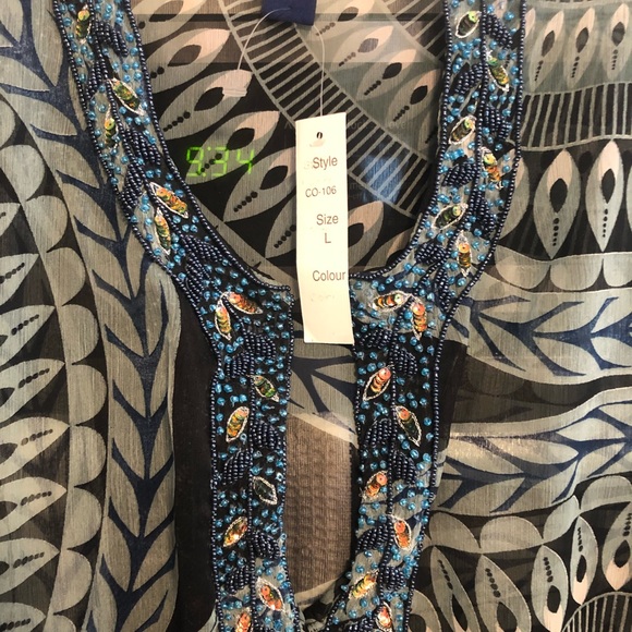 Ocean Drive Coverup w/ Pretty Beaded Neckline - Picture 6 of 8